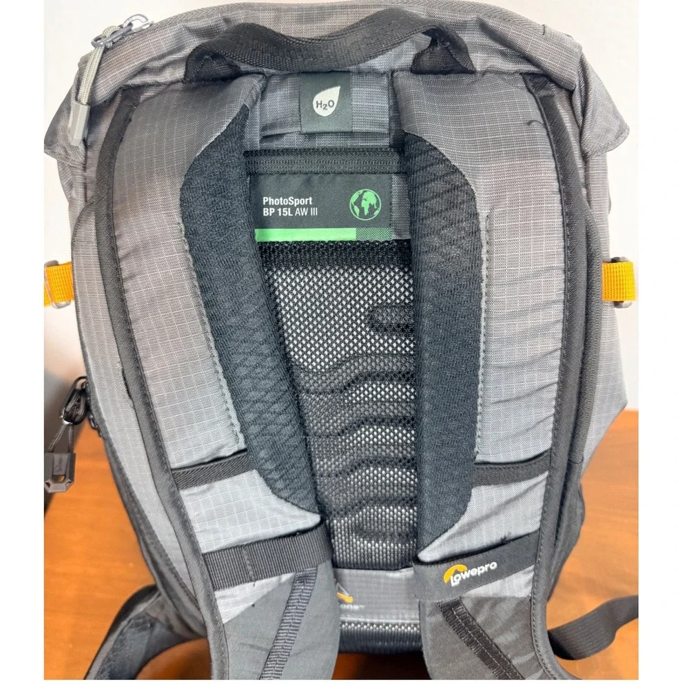Lowepro PhotoSport BP 15L AW III, Hiking Camera Backpack with Side Access EUC